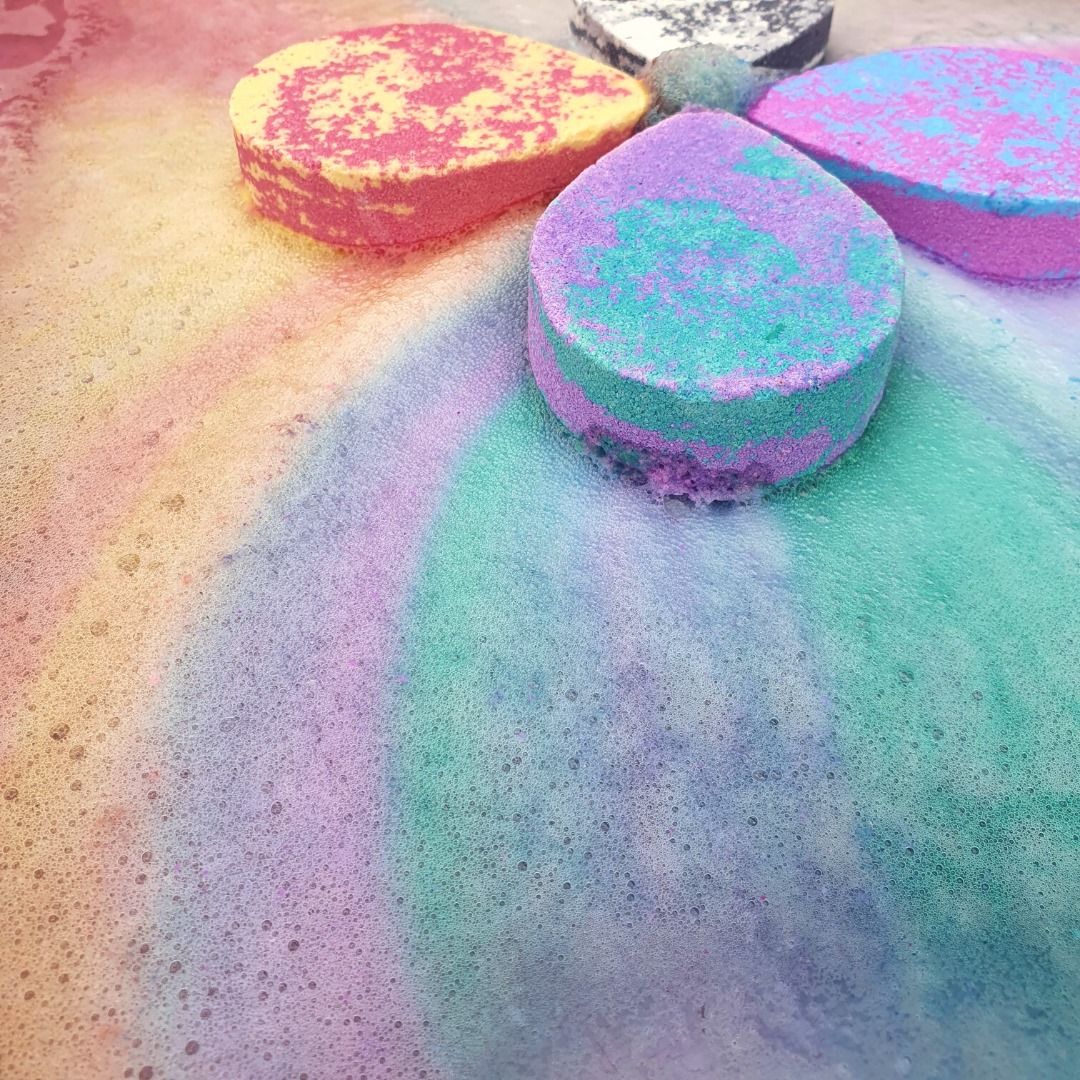 Colour Burst Bath Bombs